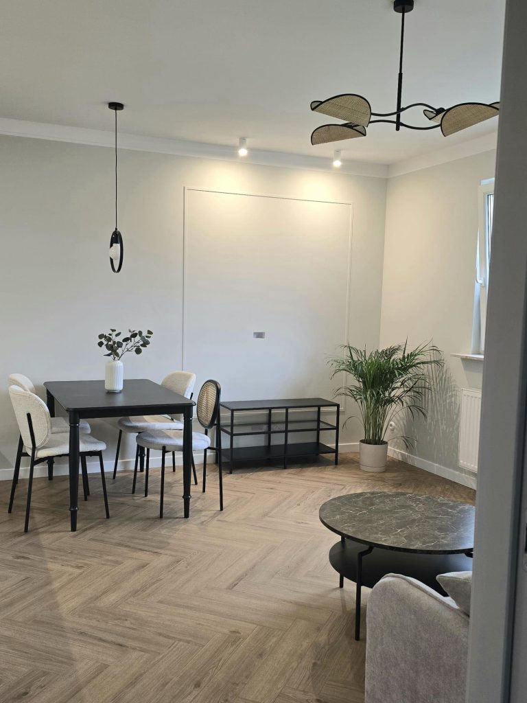 Remont mieszkania - jadalnia - Petrohouse