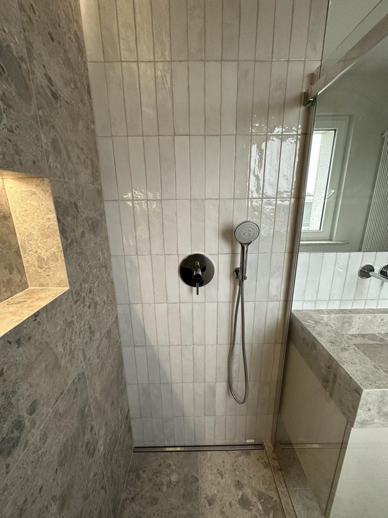 Remont mieszkania - łazienka prysznic- Petrohouse