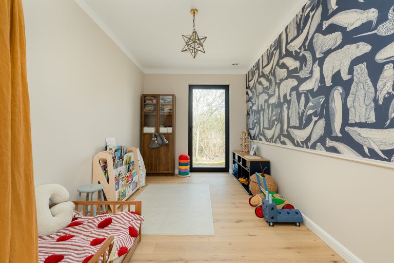 Remont domu jednorodzinnego - pokój dziecięcy - Petrohouse